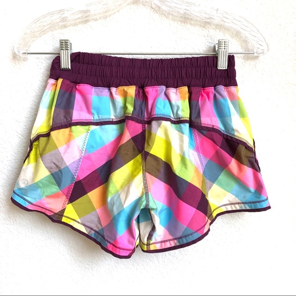 Lululemon Plaid Shake and Break Rare - Picture 5 of 7